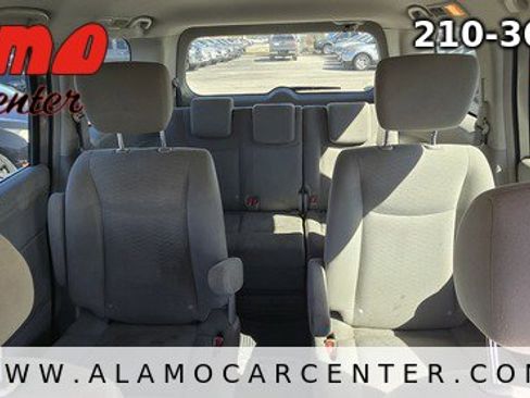 Used 2013 Nissan Quest S image 20