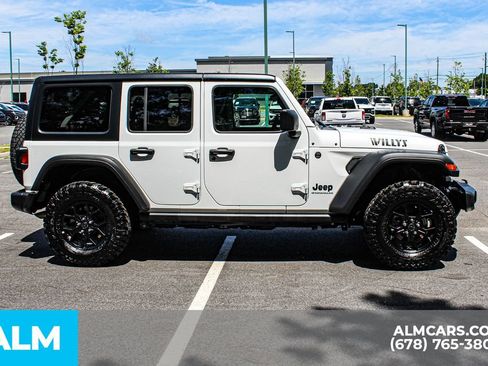Used 2025 Jeep Wrangler Unlimited Sport AWD/4WD image 8