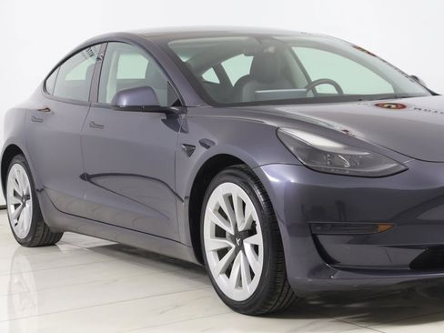 Used 2023 Tesla Model 3 Standard Range image 40