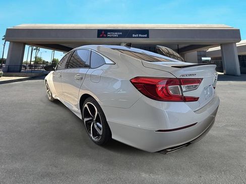 Used 2022 Honda Accord Sport image 7