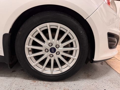 Used 2016 Ford C-MAX Energi SEL image 10