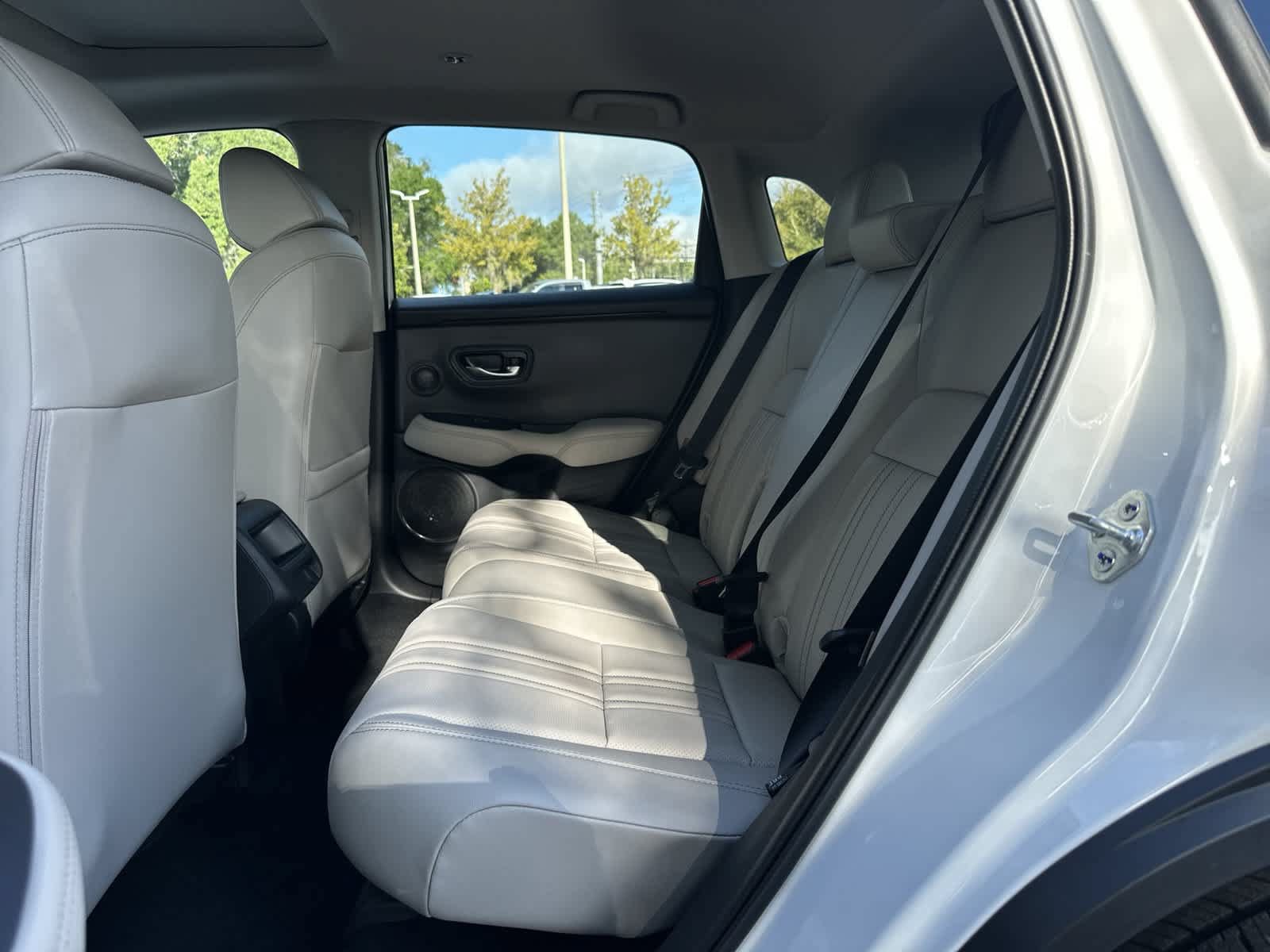New 2027 Honda HR-V EX-L image 15