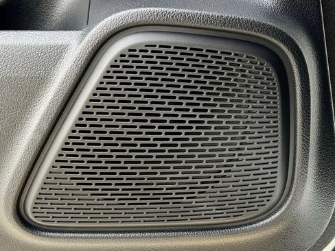 Certified 2023 Mercedes-Benz EQB 300 4MATIC image 38