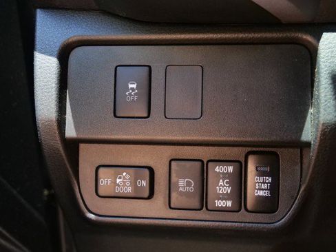 Used 2021 Toyota Tacoma TRD Off-Road w/ Blackout Package (TMS) AWD/4WD image 18