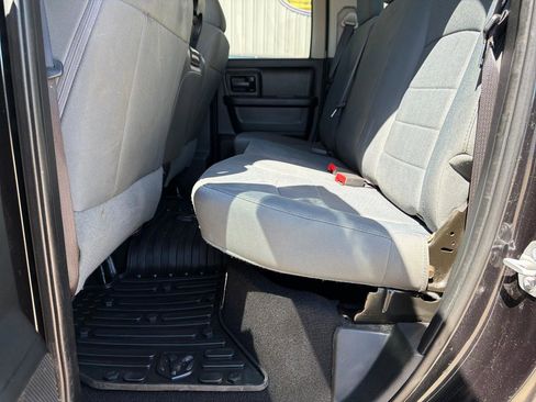 Used 2017 RAM 1500 Express w/ Black Ram 1500 Express Group AWD/4WD image 17