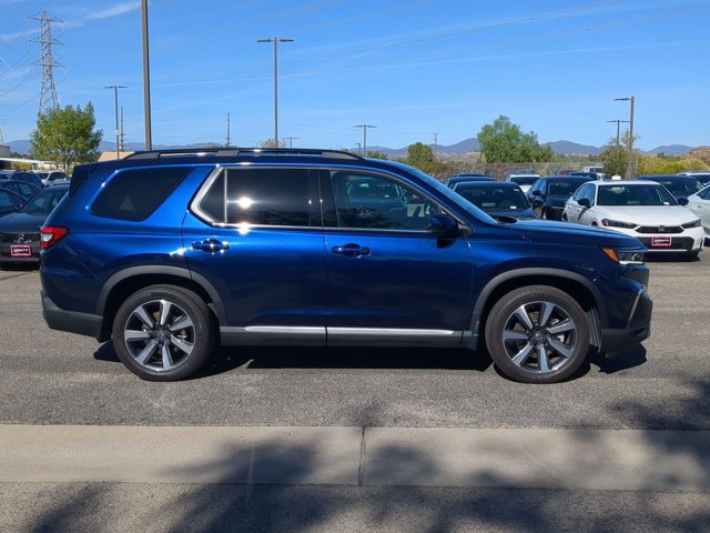 Used 2024 Honda Pilot Touring image 4