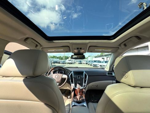 Used 2011 Cadillac SRX Luxury image 23