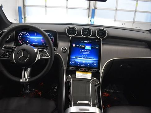 New 2026 Mercedes-Benz GLC 300 4MATIC image 5