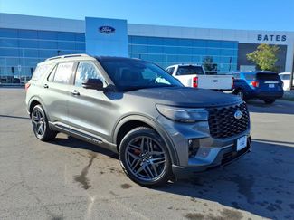 New 2026 Ford Explorer ST-Line w/ ST-Line Street Pack RWD video 1