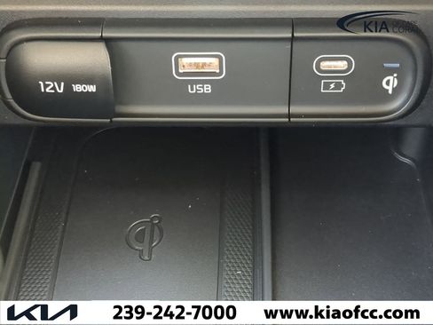 New 2025 Kia Telluride S image 23