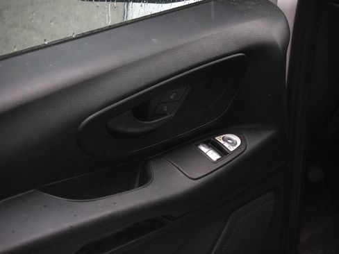 Used 2022 Mercedes-Benz Metris image 30