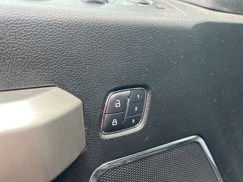 Used 2016 Ford F150 Lariat w/ Equipment Group 501A Mid AWD/4WD image 8