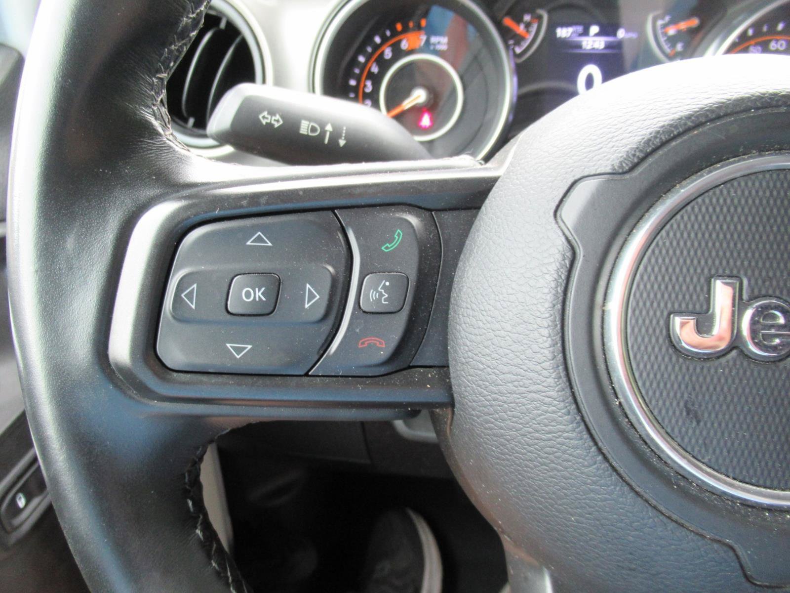 Used 2022 Jeep Wrangler Sport AWD/4WD image 23