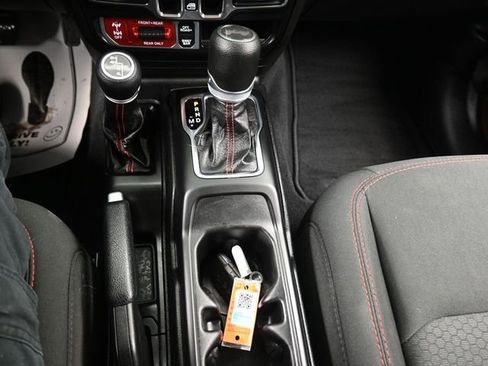 Used 2021 Jeep Wrangler Unlimited Rubicon w/ Cold Weather Group image 11