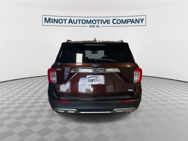 Used 2020 Ford Explorer XLT w/ Equipment Group 202A AWD/4WD image 8