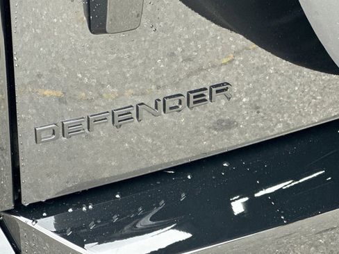New 2026 Land Rover Defender 90 V8 AWD/4WD image 21