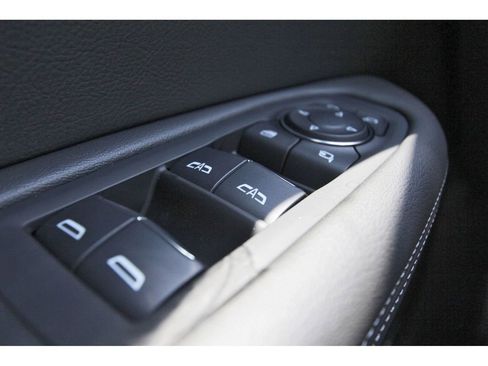 New 2025 Cadillac XT6 Sport w/ Technology Package image 15