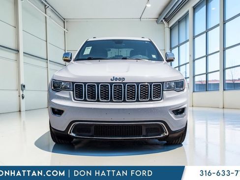 Used 2019 Jeep Grand Cherokee Limited AWD/4WD image 27