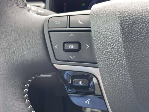 Used 2026 Toyota Camry SE w/ Multimedia Upgrade Package FWD image 20