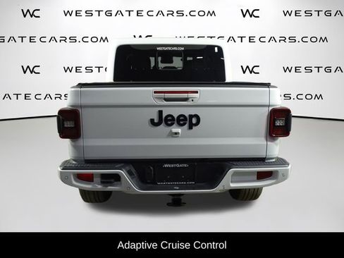 Used 2021 Jeep Gladiator Overland image 7