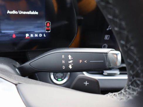 New 2026 Chevrolet Equinox LT image 9