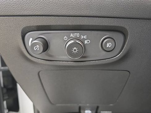 Used 2023 Buick Encore GX Essence w/ Experience Buick Package FWD image 35