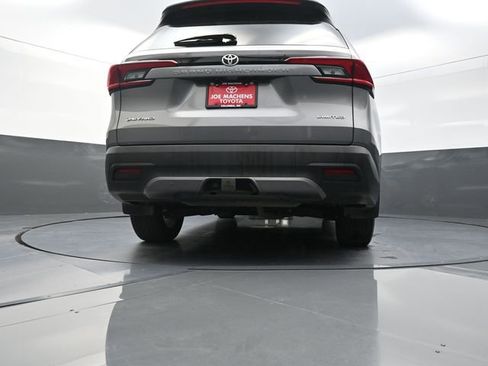 Used 2026 Toyota Grand Highlander Limited AWD/4WD image 22