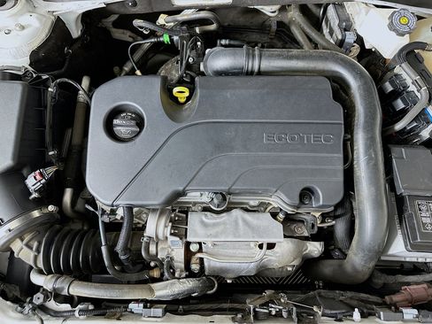 Used 2023 Chevrolet Malibu LT w/ Driver Confidence Package FWD image 31
