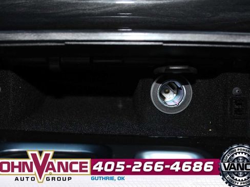 Used 2021 Chrysler 300 Touring L image 37