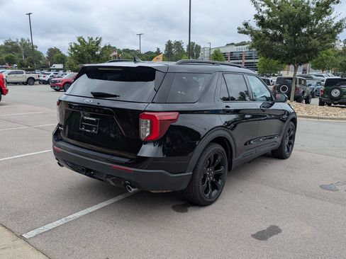 Used 2023 Ford Explorer ST-Line w/ Class IV Trailer Tow Package RWD image 4