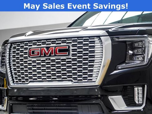 Used 2021 GMC Yukon Denali w/ Denali Premium Package AWD/4WD image 2