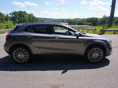 Used 2018 Mercedes-Benz GLA 250 image 19