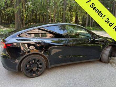 Used 2022 Tesla Model Y Long Range AWD/4WD image 2