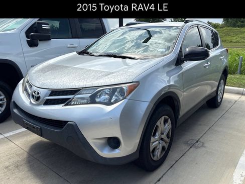 Used 2015 Toyota RAV4 LE FWD image 1