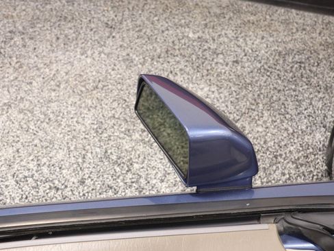Used 2005 Cadillac XLR RWD image 53