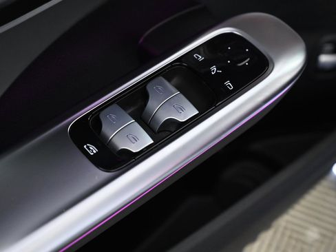 Used 2023 Mercedes-Benz C 43 AMG 4MATIC Sedan image 34