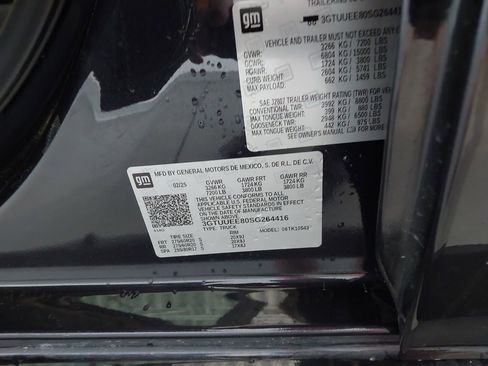 Used 2025 GMC Sierra 1500 AT4 image 34