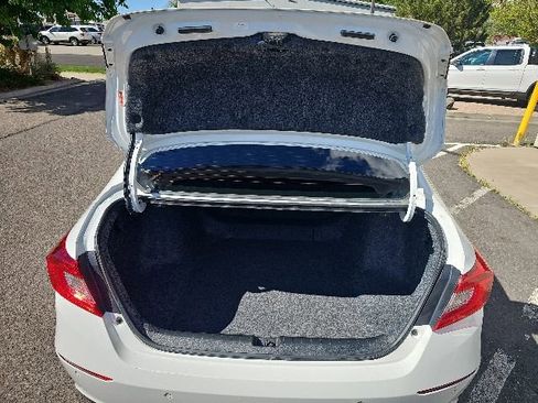 Used 2022 Honda Accord EX-L image 7