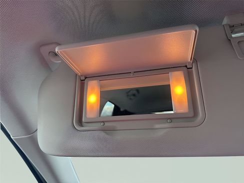 Used 2022 Ford Escape SE w/ Convenience Package FWD image 32