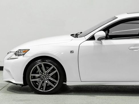 Used 2016 Lexus IS 200t w/ F Sport Package RWD image 14