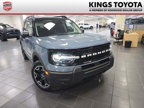 Used 2025 Ford Bronco Sport Outer Banks w/ Outer Banks Tech Package+ AWD/4WD image 1