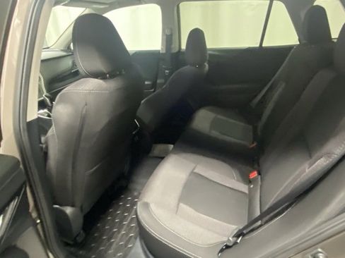 Used 2023 Subaru Outback Premium image 12