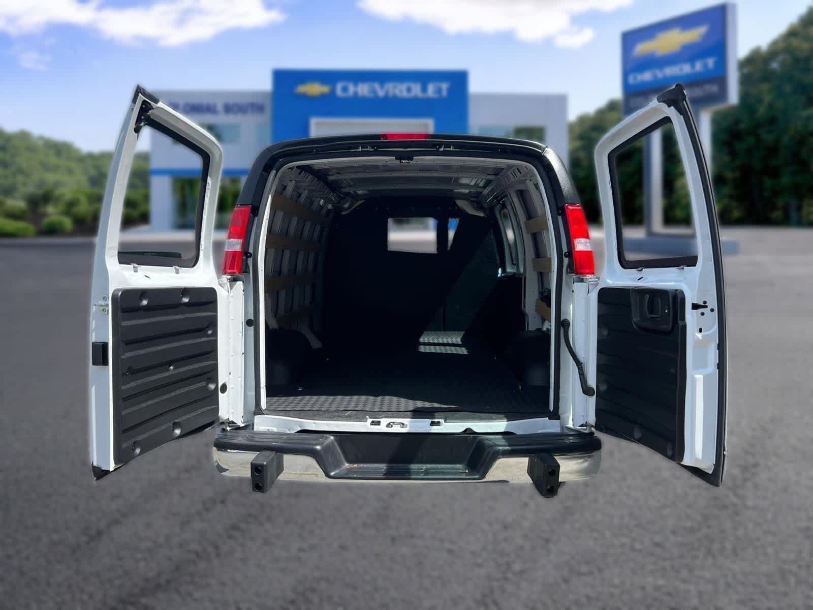Certified 2025 GMC Savana 2500 w/ Driver Convenience Package RWD image 31