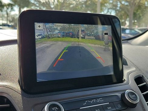 Used 2020 Ford Transit Connect XL image 26