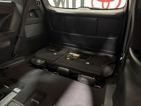 Used 2025 Toyota Sienna XLE Woodland Edition AWD/4WD image 20
