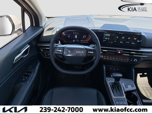 New 2026 Kia Sportage EX image 17