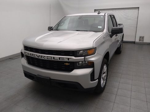 Used 2020 Chevrolet Silverado 1500 Custom w/ Custom Value Package AWD/4WD image 15