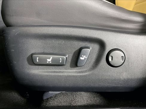 Used 2018 Lexus NX 300 FWD image 32