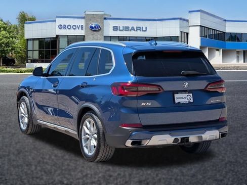 Used 2023 BMW X5 xDrive45e w/ Parking Assistance Package AWD/4WD image 3