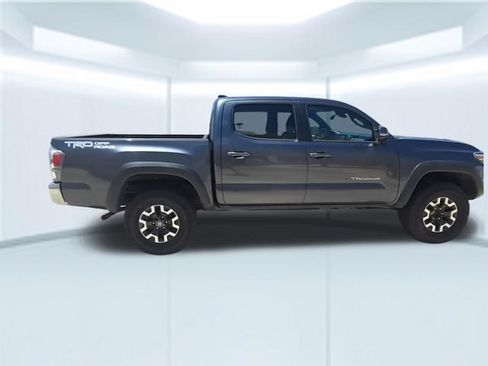 Used 2023 Toyota Tacoma TRD Off-Road RWD image 10